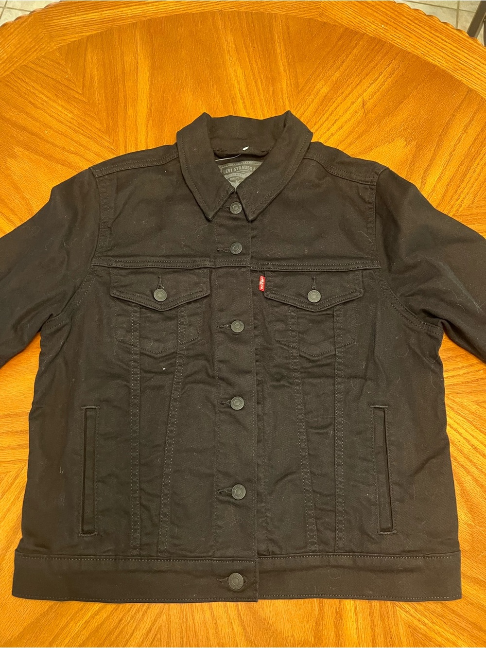 Black Ladies Denim Jacket - Levi's…size L